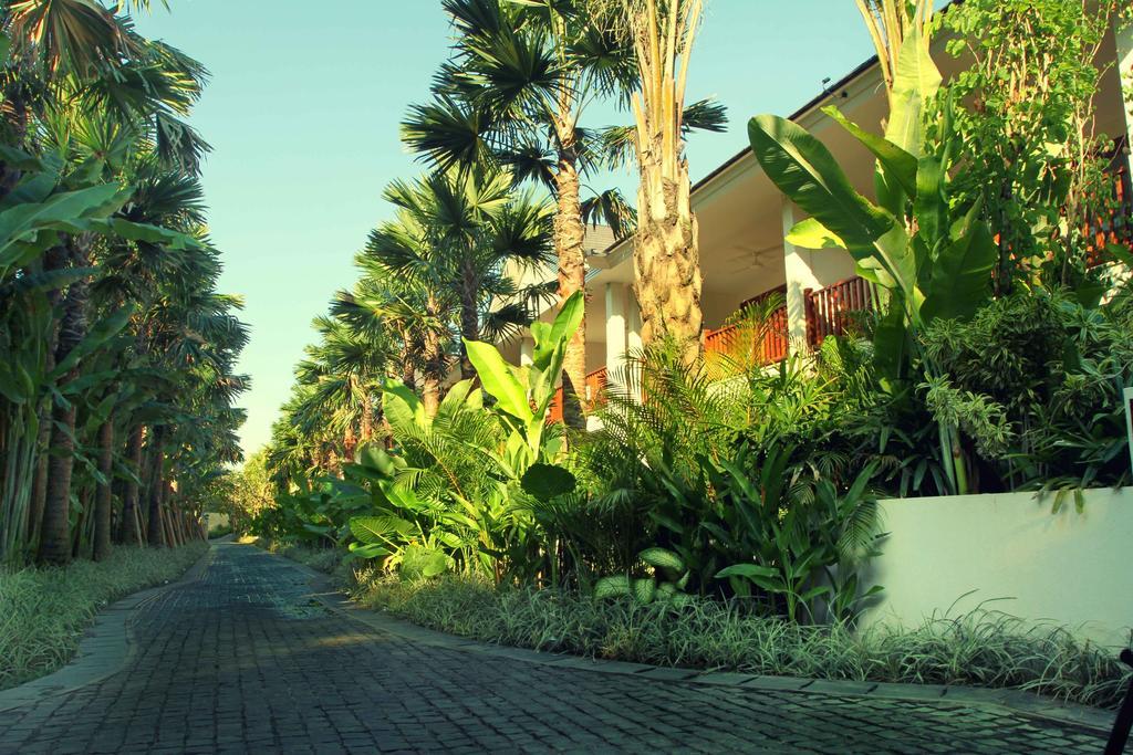 Semara Resort & Spa Seminyak Buitenkant foto